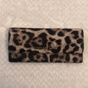 NWOT Michael Kors Wallet